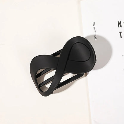 Infinity 8-Shape Hair Claw Clip – Elegant Minimalist Updo Holder for Women