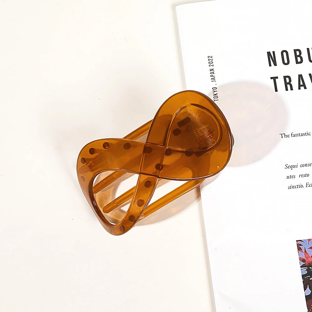 Infinity 8-Shape Hair Claw Clip – Elegant Minimalist Updo Holder for Women